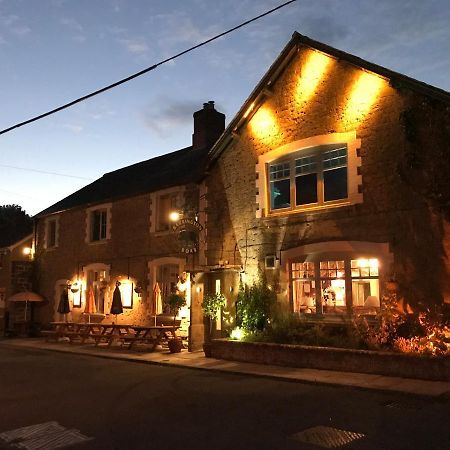 The Barrington Boar Hotel Ilminster Buitenkant foto