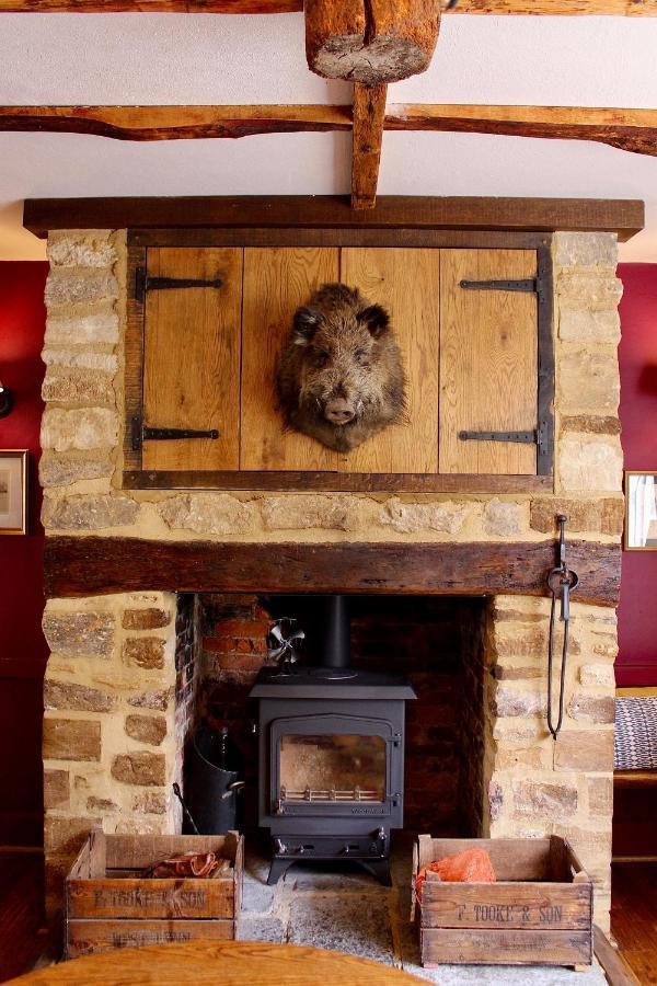 The Barrington Boar Hotel Ilminster Buitenkant foto