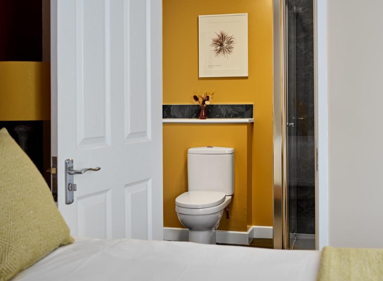 The Barrington Boar Hotel Ilminster Buitenkant foto